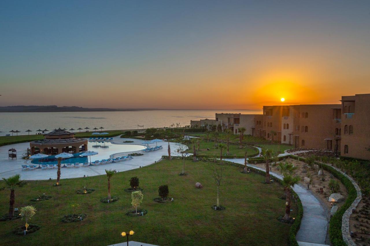 Byoum Lakeside Hotel Qaryat at Ta'mir as Siyahiyah Buitenkant foto